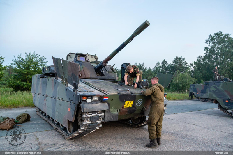 Sunset schieten CV90