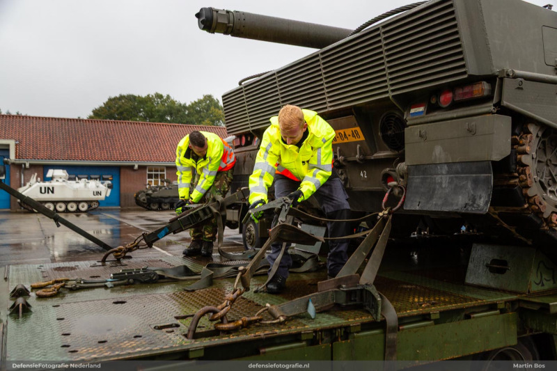 Inladen Leopard op Tropco