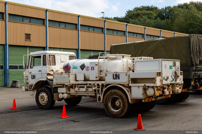 YA-4442 tankwagen