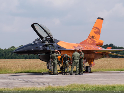 F-16 demo