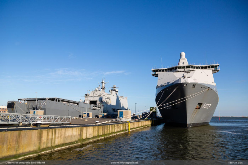 Zr.Ms. Karel Doorman (A833)
