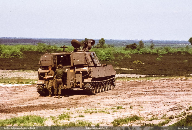 Stellingname en vuren batterij M-109