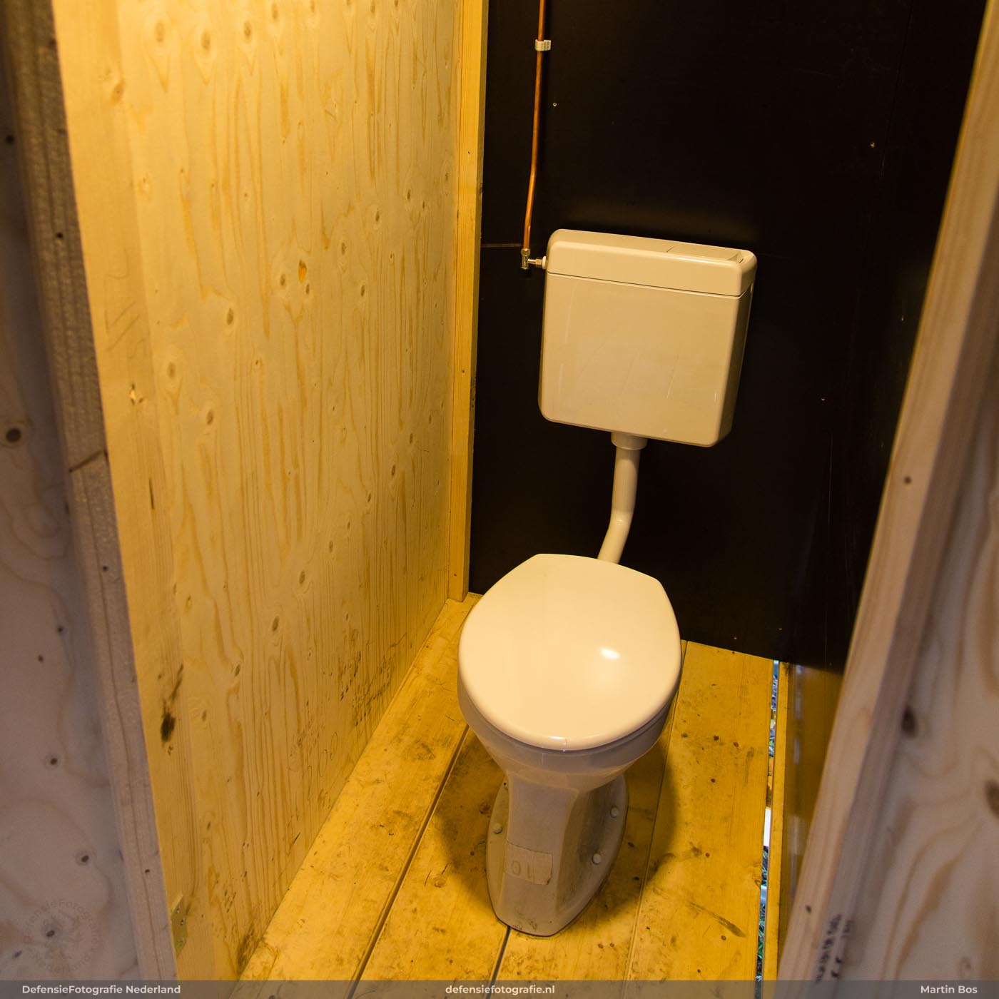 Nasti, Natte Steiger Installatie