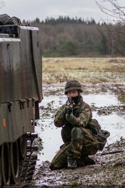 44 Painfbat oefent in Havelte West