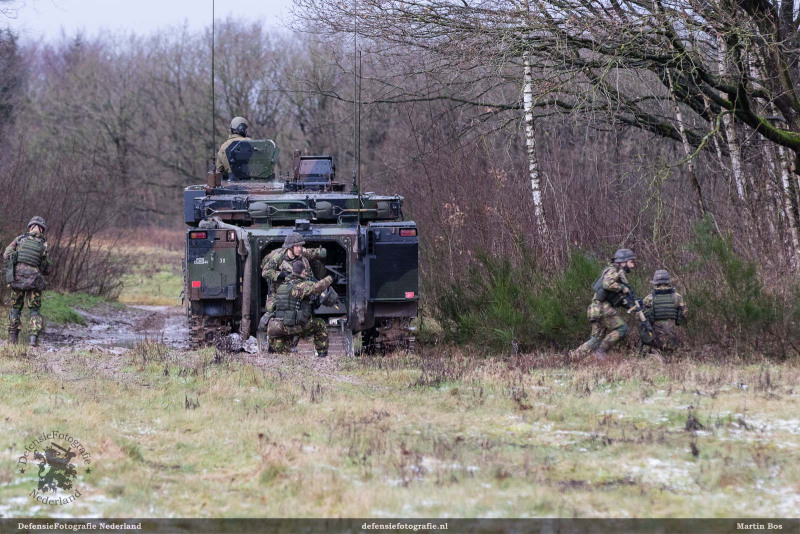 44 Painfbat oefent in Havelte West