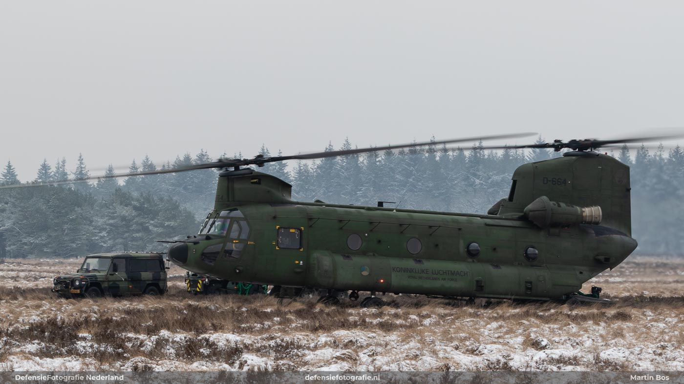 Chinook met slingload