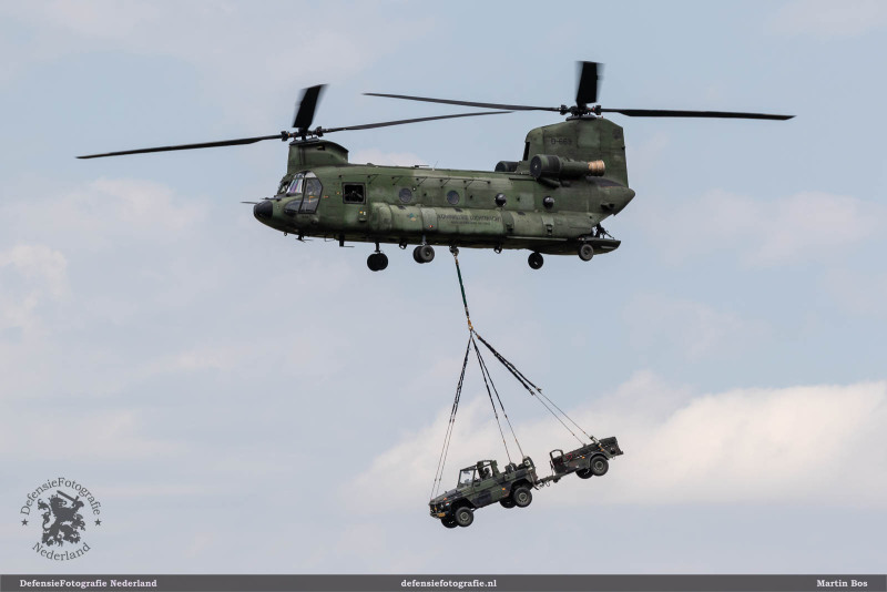 Chinook met underslung lading
