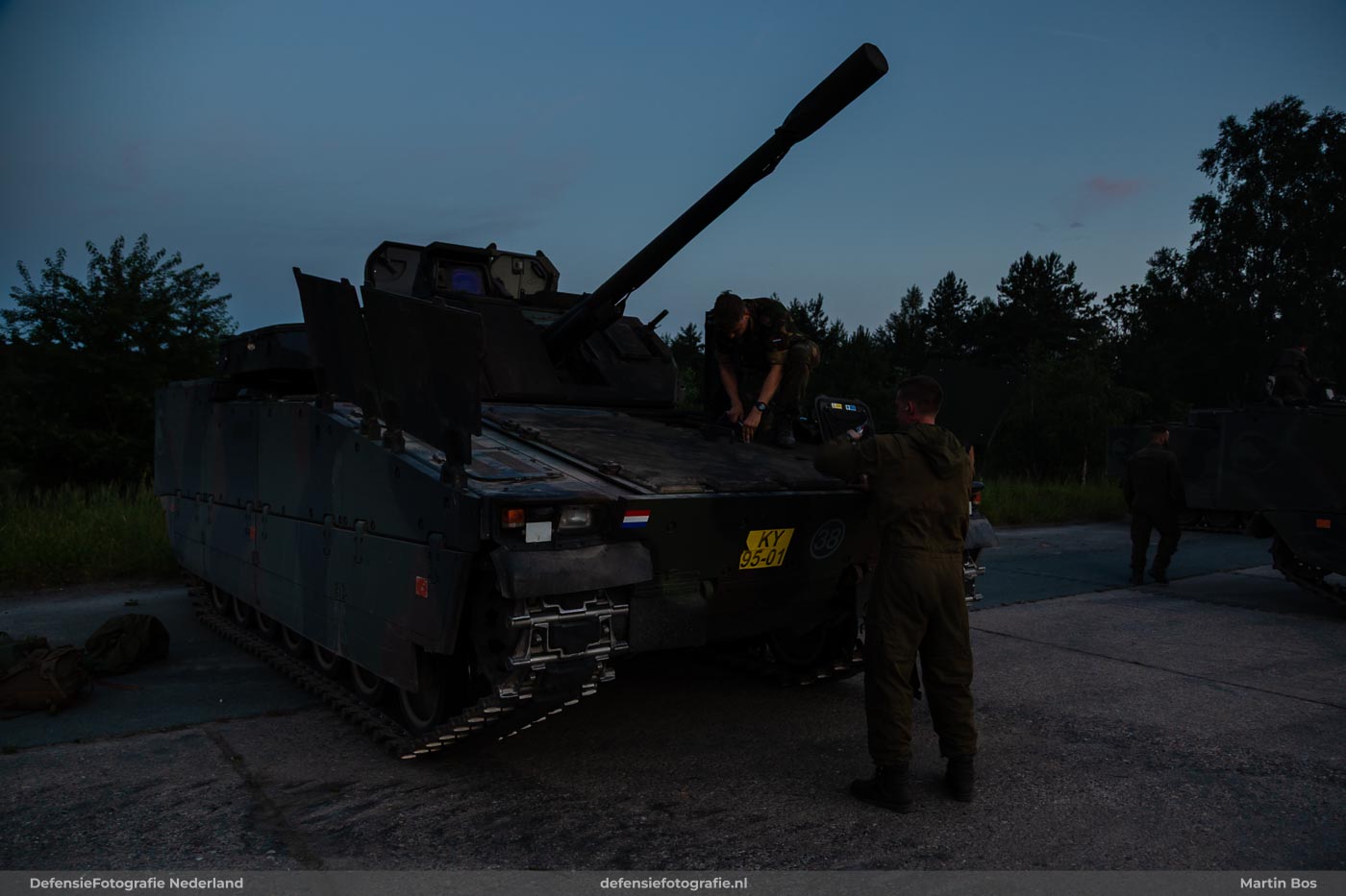 Sunset schieten CV90