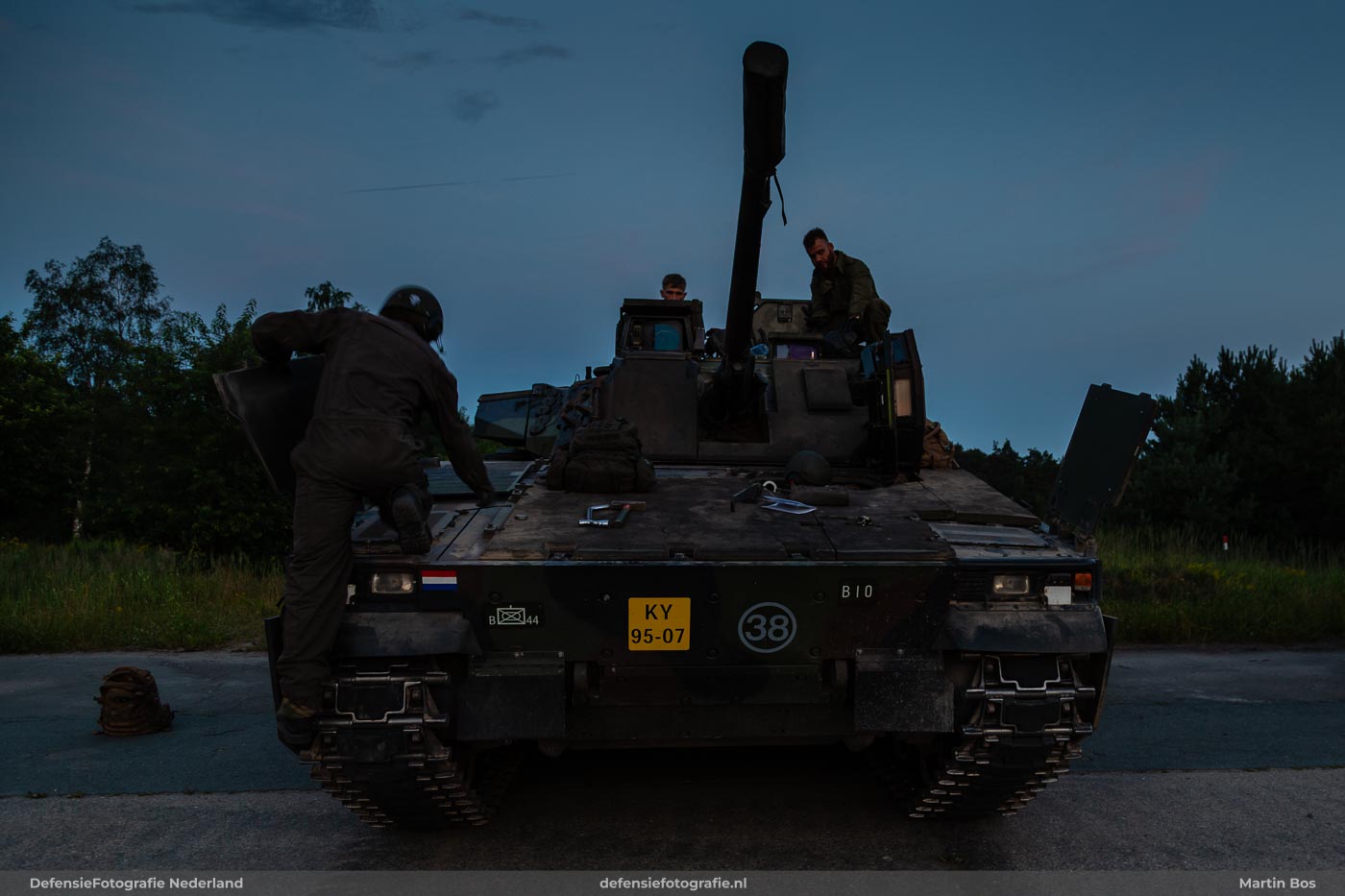 Sunset schieten CV90