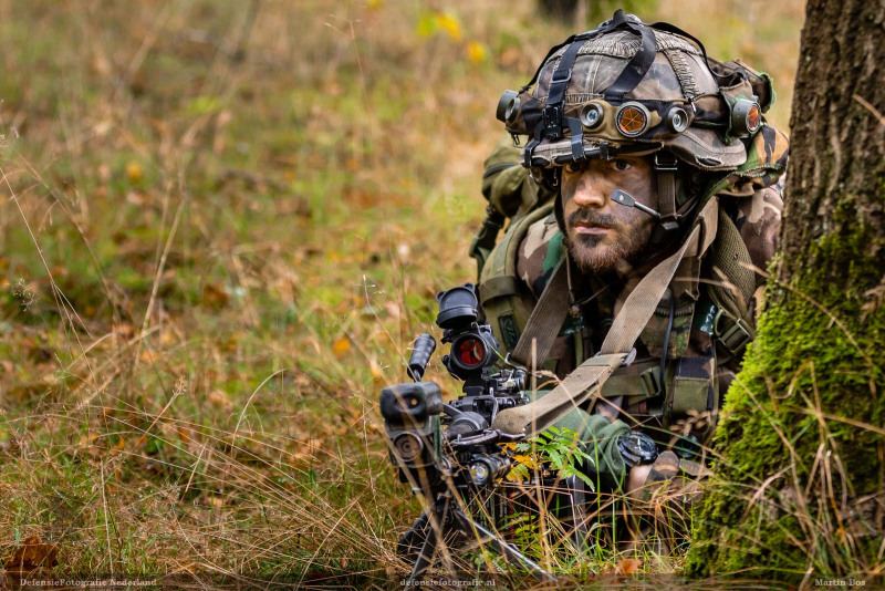 Infanterist van 44 Painfbat oefent Zebra Sword