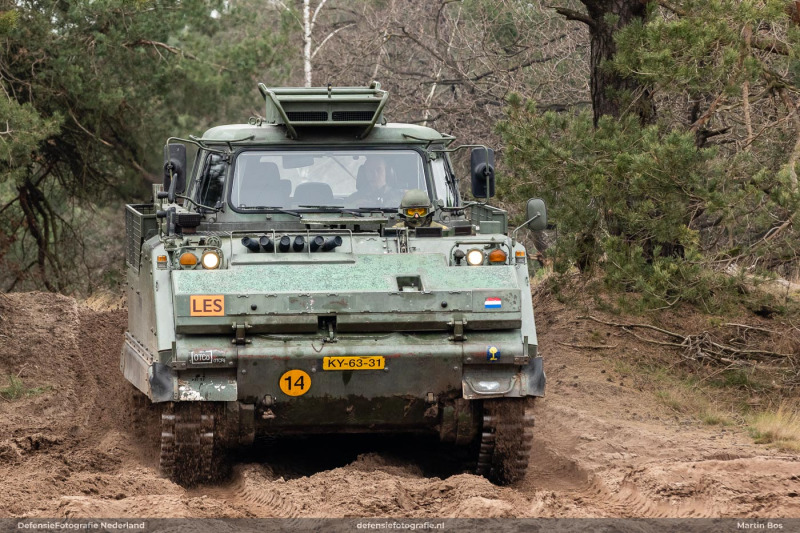 YPR-765 Lesuitvoering in het bos