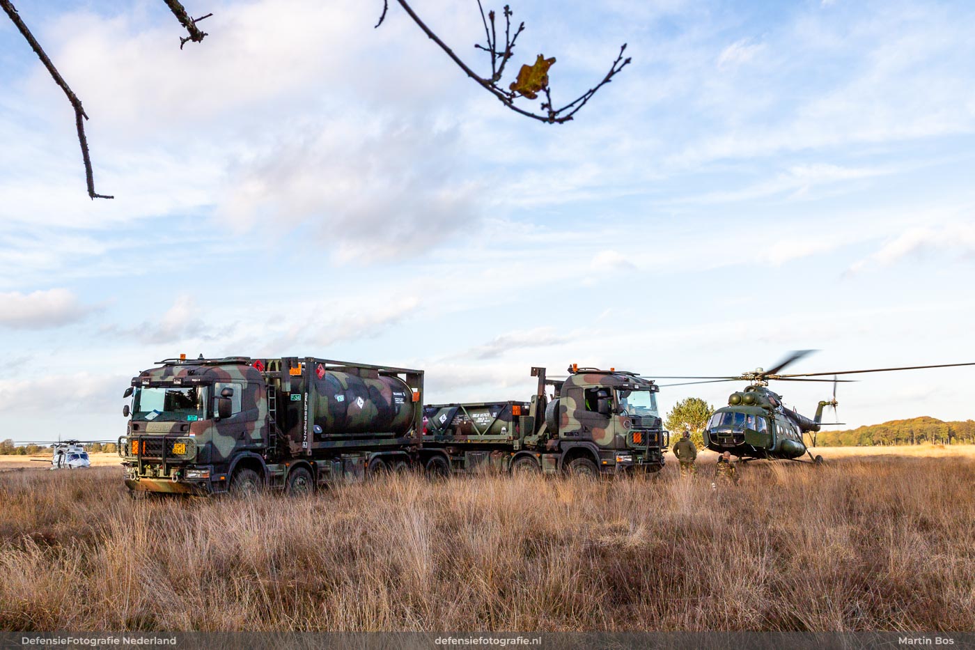 FARP-tankpunt met een Poolse Mi-8 Hip