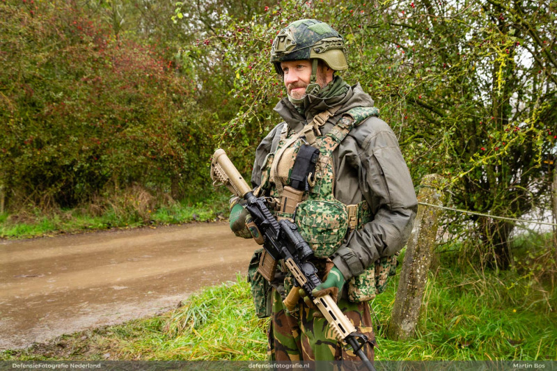 Militair van 10 Natres
