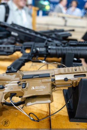 AI Armaments onder eigen label AI Armaments onder eigen label