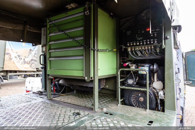 Binnenzijde Bv 206 bergings- en reparatievoertuig