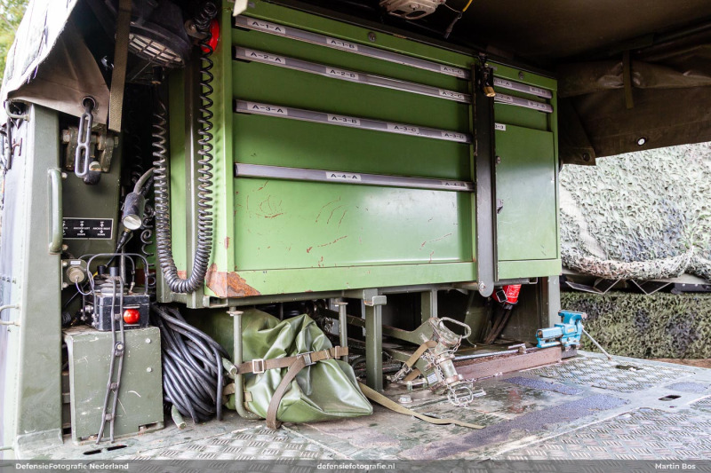 Binnenzijde Bv 206 bergings- en reparatievoertuig