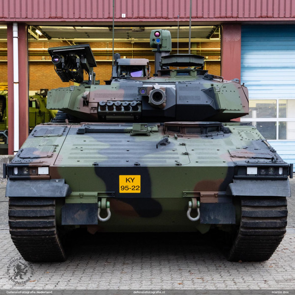 CV90 MLU voorzijde