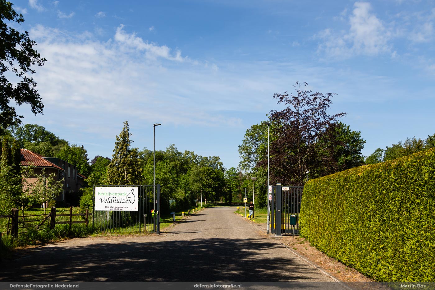 Hoofdingang van het complex