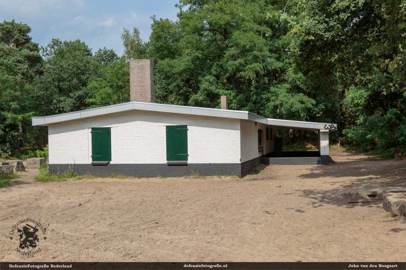 2017. De Piroc-hut voorzien van nieuwe verflaag.