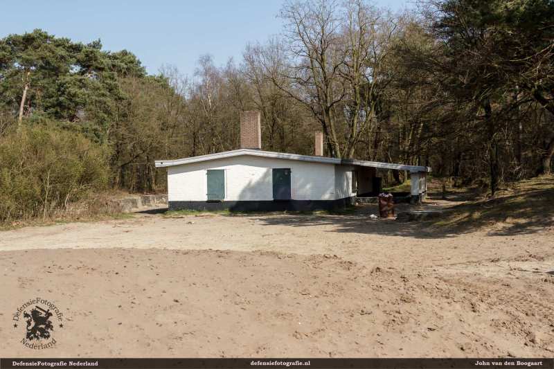 Piroc-hut in 2014. De graffiti heb ik weg gephotoshopped