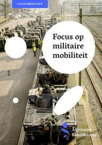Omslag van een rapport met de titeltekst en foto's van pantservoertuigen op station Steenwijk