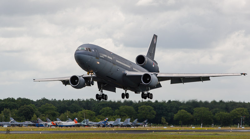 KDC-10 in de landing