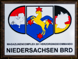 Wapenschildje 201 Vzgco in een houten lijst