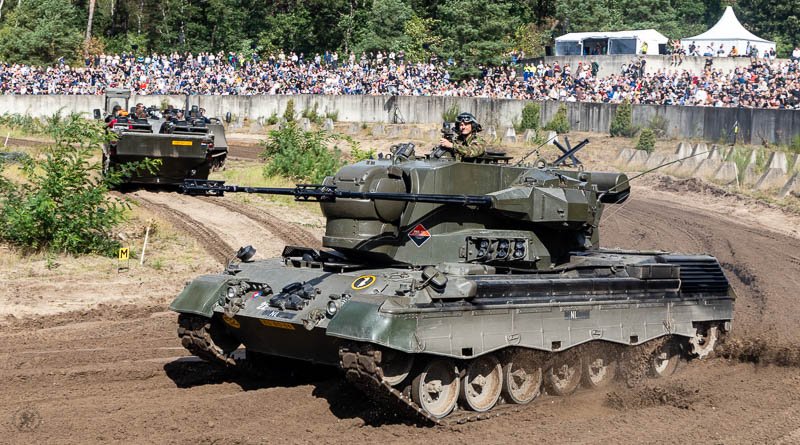 Een PRTL tank tegen luchtdoelen voor het publiek van het Zomeroffensief 2026