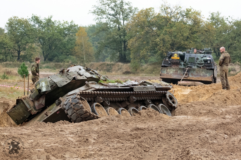 Berging Leopard tijdens RhinoRecovery